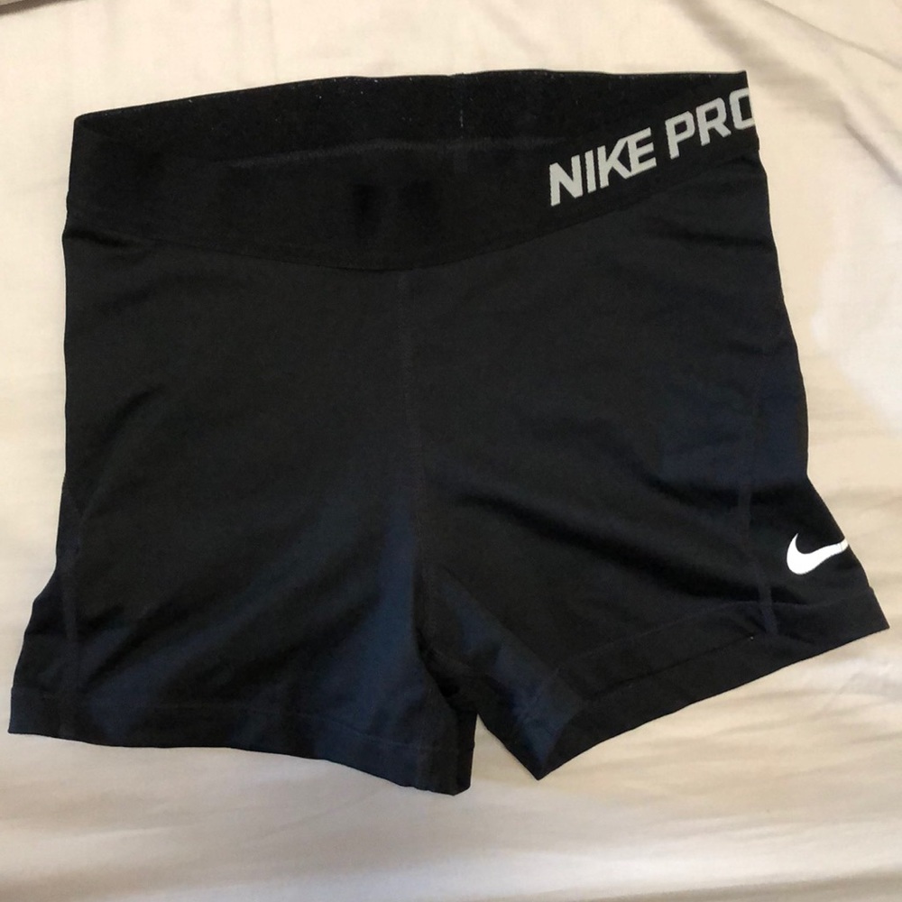 Nike pro spandex size M